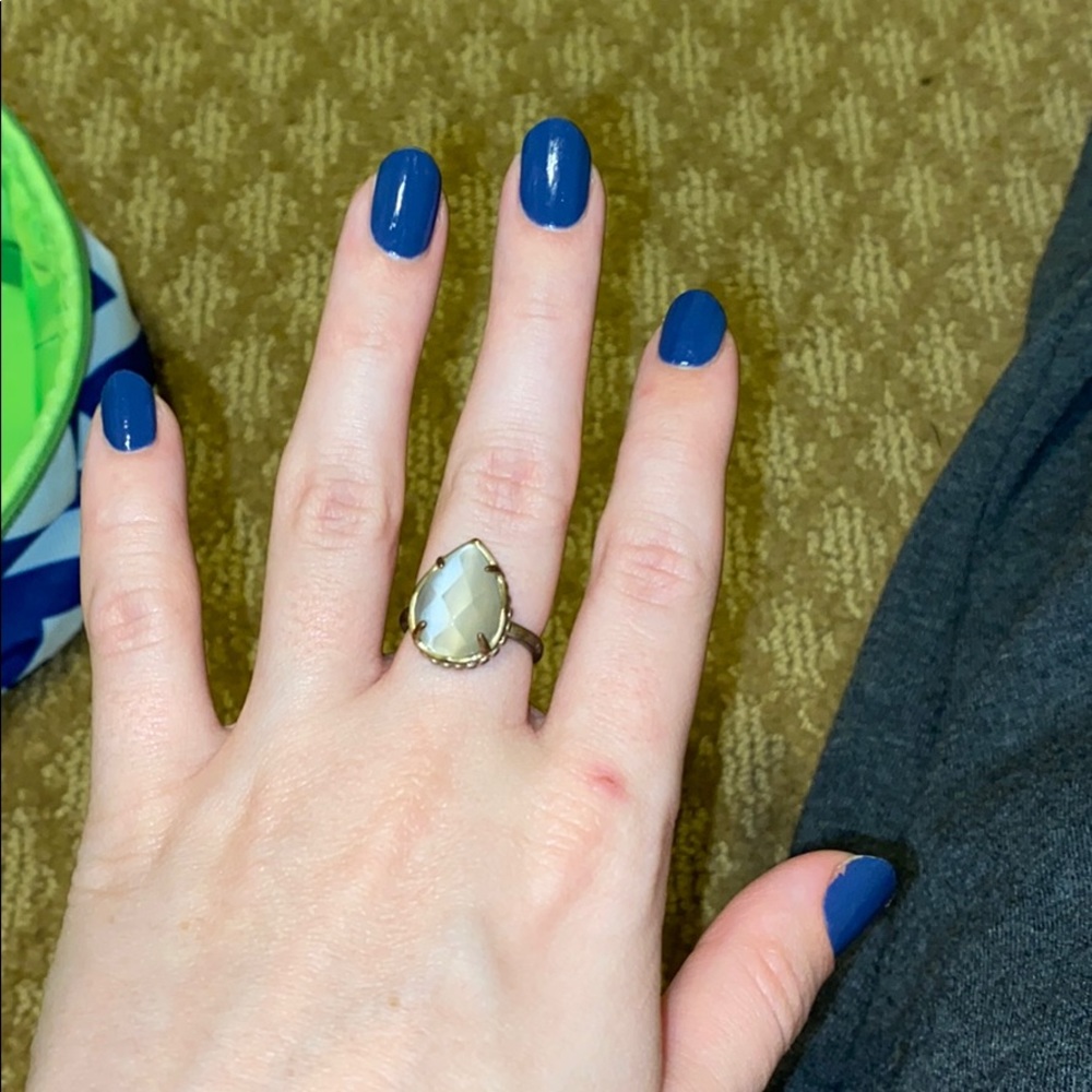 Kendra Scott size 6 ring